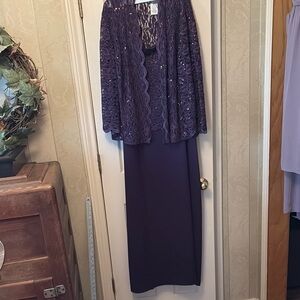 Elegant Purple Lace Women's 2 piece Formal EUC 22/24W